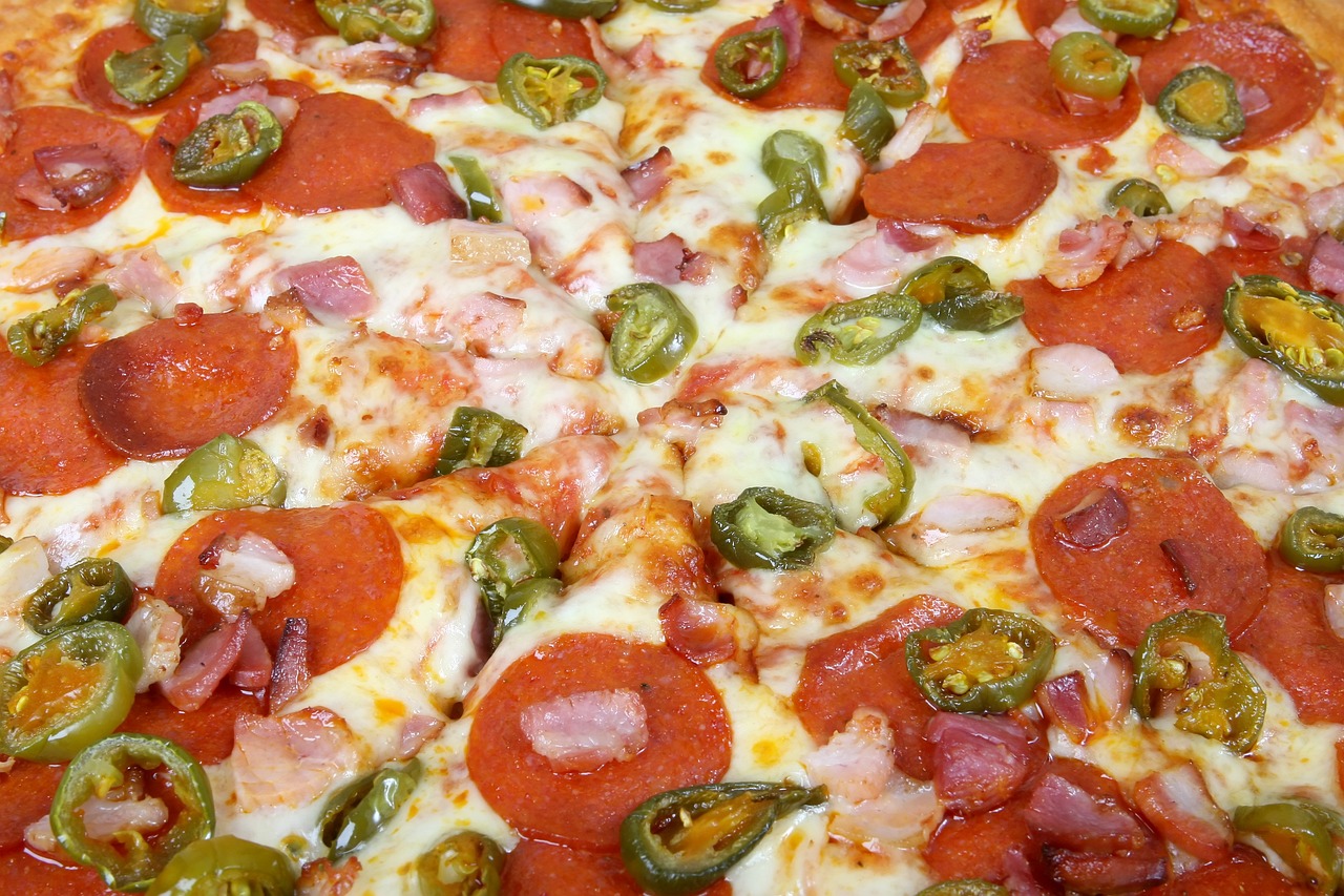 Dieta wysokotłuszczowa – efekty, korzyści i zagrożenia dla zdrowia Pizza